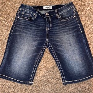 DayTrip Bermuda shorts